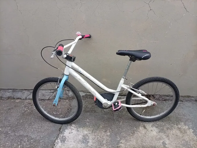 Bicicleta feminina aro 20