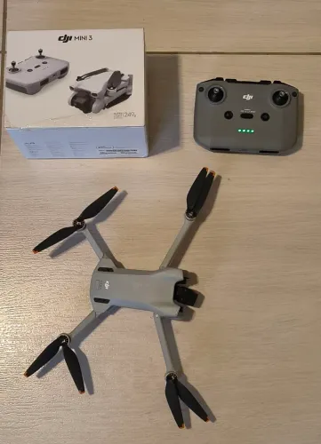 Drone Dji mini 3, controle sem tela, bateria original, caixa, maleta e acessórios.