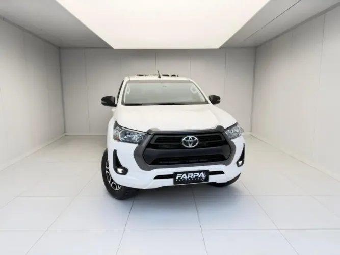 Toyota Hilux CD SR 4X4 2.8 TDI Diesel Aut. 2024