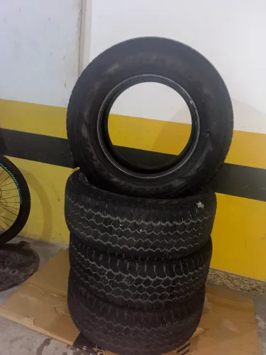 Goodyear Wrangler 265/65 R17