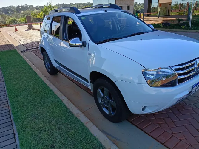 Renault Duster Dynamique 2.0 Hi-flex 16V Aut. 2014