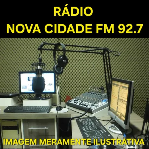 Transmissor fm Rádio Comunitária completa 