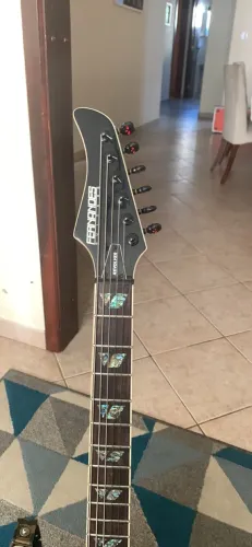 Guitarra Fernandes Revólver Deluxe