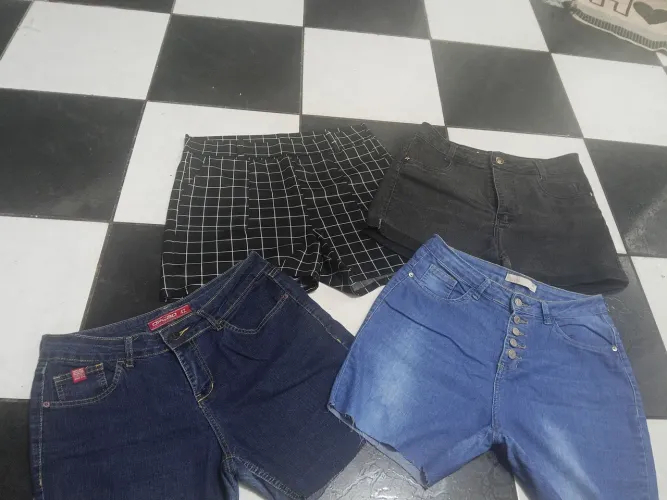 Roupas usadas conservada
