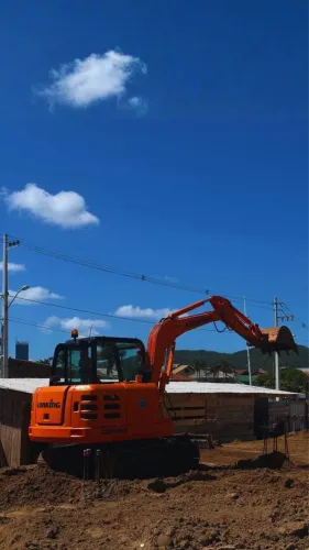 ESCAVADEIRA LONKING 6060 - DIESEL 2026