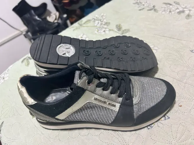 Tênis Michael Kors original