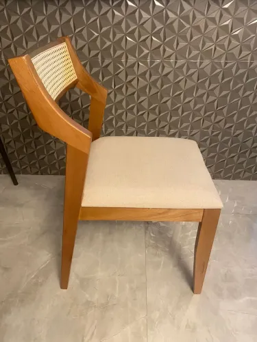 Vendo cadeira de jantar