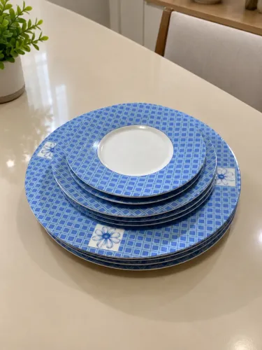 Jogo de Pratos Azul e Branco - Aparelho de Jantar