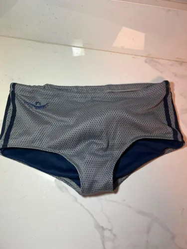 Sunga G tecido telado (furadinho)