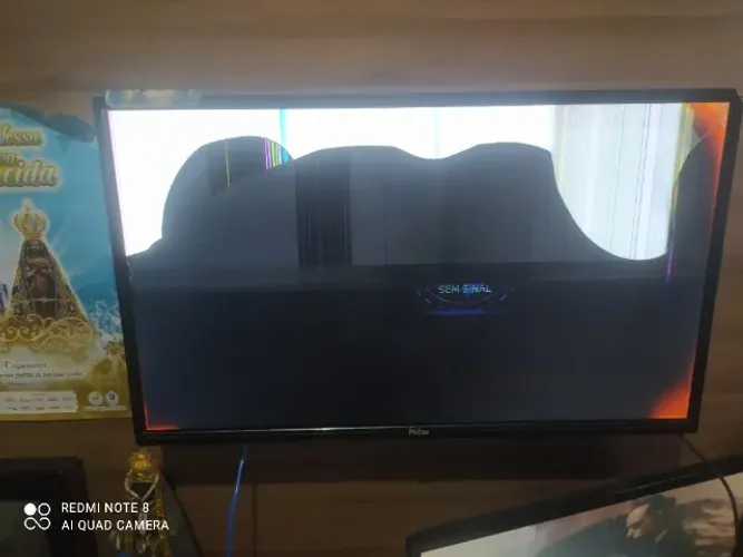 Vendo 2 tv com a tela quebrada 