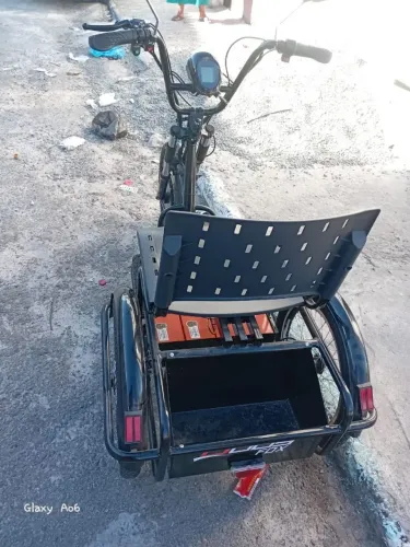 Triciclo pra andar por perto