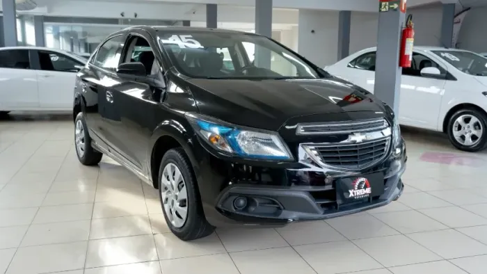 Chevrolet Onix Hatch LT 1.4 8V Flex Power Mec. 4P 2015