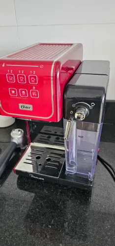 Cafeteira Expresso Oster Touch