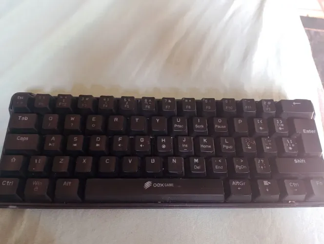 Teclado mecânico switch vermelha