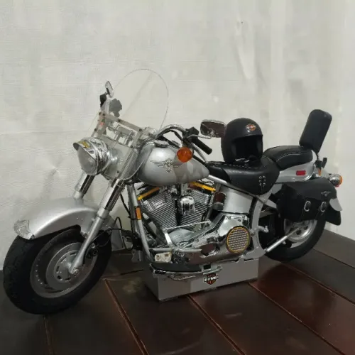 Harley-Davidson Fat Boy 1:4 DeAgostini completa