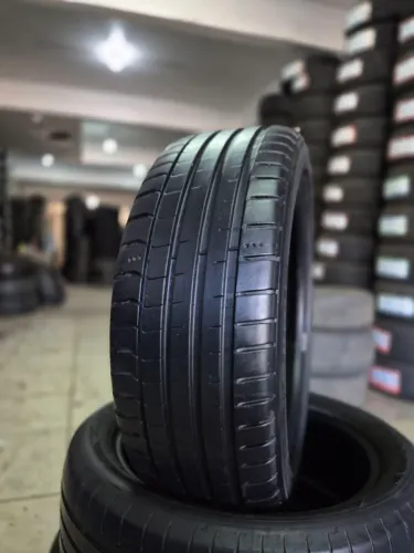 Pneu 215/45/18 Michelin