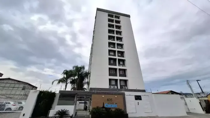 Apartamento em Itajaí, com 2 quartos, churrasqueira na sacada e vaga de garagem coberta