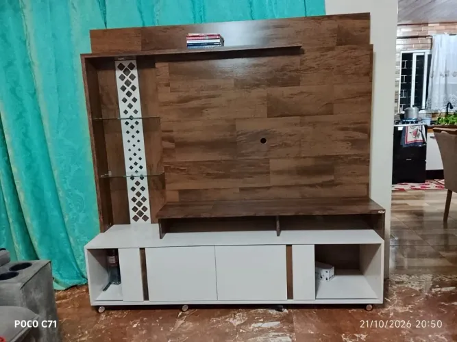 TORRA | Rack para TV com Rodinhas