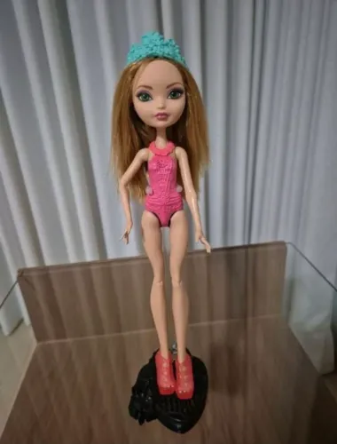 Boneca Ever After High Ashlynn Ella