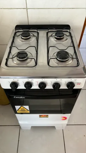 FOGÃO SEMI NOVO