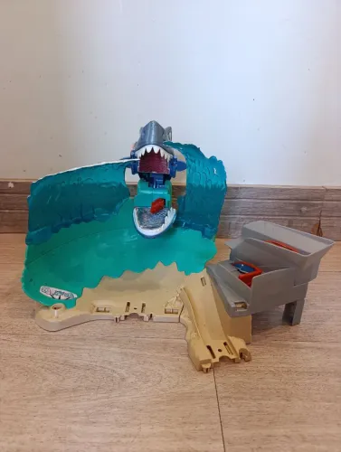 Pista Hotwheels Tubarão