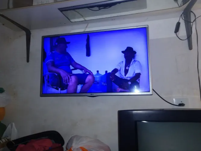 Televisão LG de 32 polegadas