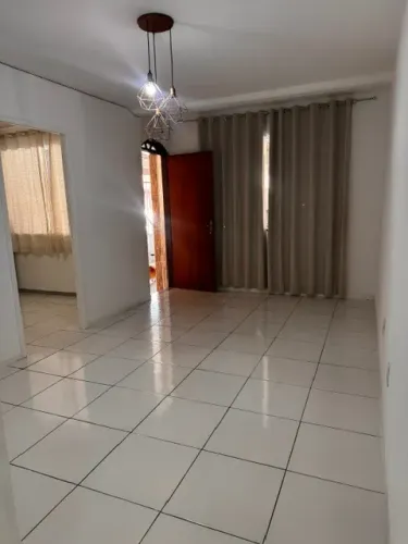 Casa Térrea Ampla no Bairro República (Residencial ou Comercial!) 3 quartos, suíte, vaga.
