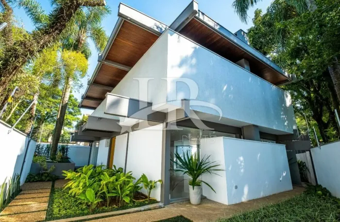LR Flats - Casa localizada no Jardim Paulista para locação, confira já!