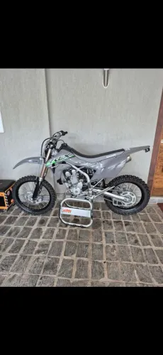 Kawasaki KLX 300 R 2025 - Apenas 50 horas impecável