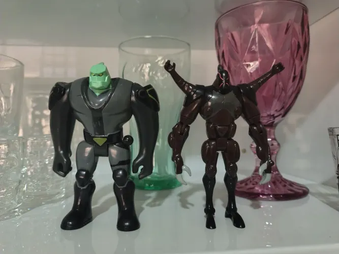 Ben 10  lote Bandai tetrax+six six+ soberano