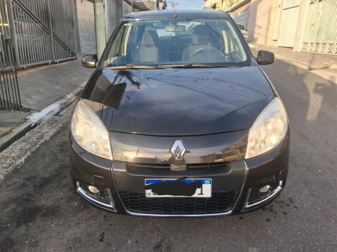 Renault Sandero Privilège Hi-flex 1.6 16V 5P AUT 2013