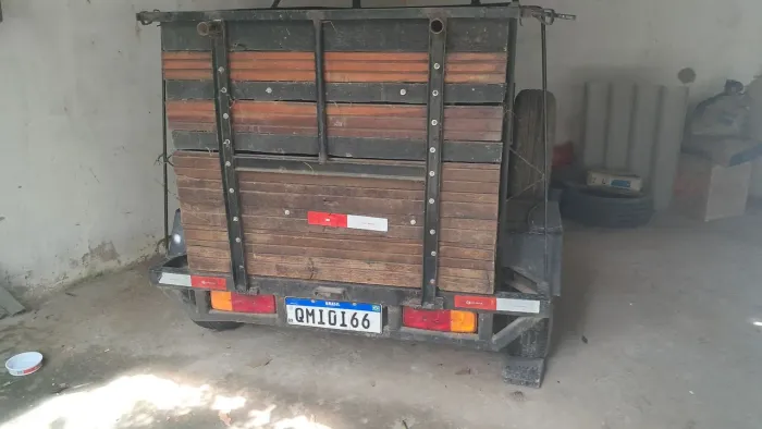 Vendo carrocinha 2 eixos