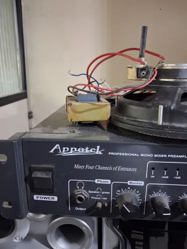 Amplificador AKL 250 Appotek com linha 70 Volts