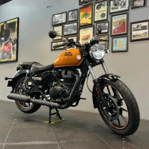 ROYAL ENFIELD METEOR 350 FIREBALL ORANGE - 0 Km