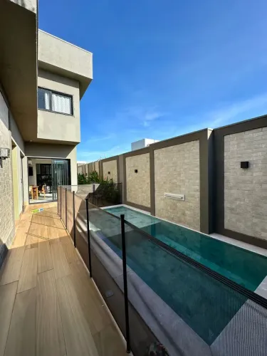 SOBRADO COM 3 SUITES À VENDA, 306m2 - BELVEDERE II