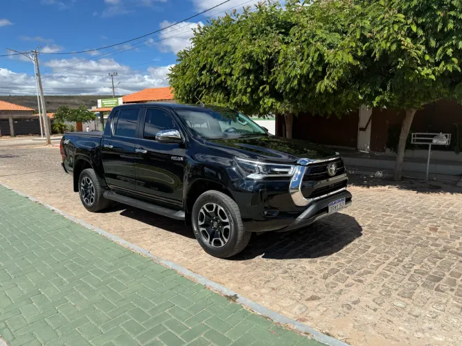 Toyota Hilux CD SRX 4X4 2.8 TDI 16V Diesel Aut. 2022