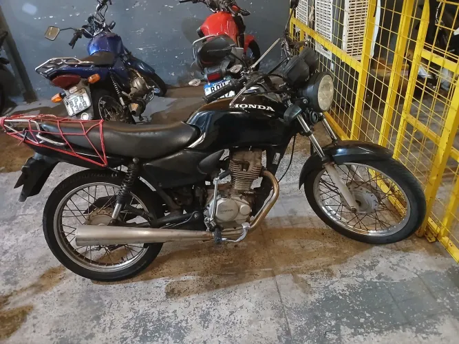 Fan 125 ano 2006 motor novo com garantia , doc em dia