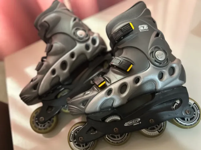 Patins Traxart Spectro Original Semi-Novo -Tam 38/39BR - Acompanha Protetores Traxart