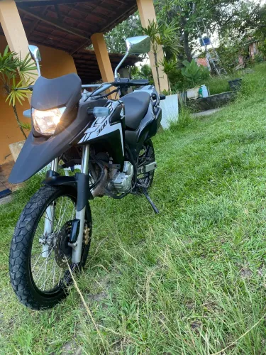 Xre 300 em oportunidade 