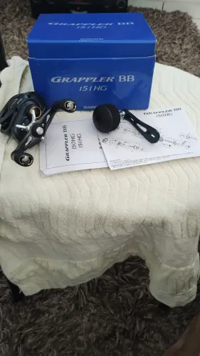 Carretilha Shimano Grappler BB 151Hg com 2  opções originais de manivelas
