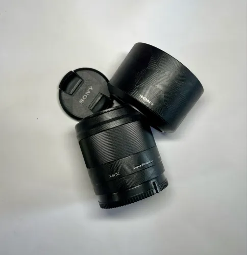 Lente Sony 50mm OSS 1.8 e-mount