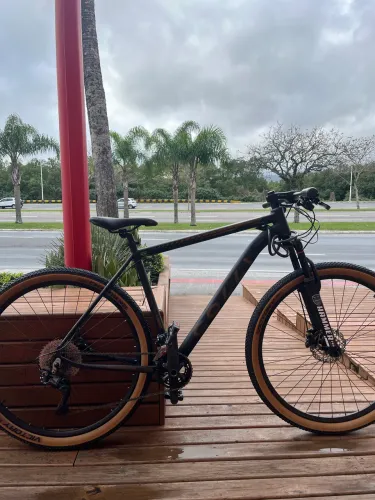 Bicicleta Colli Shimano Deore