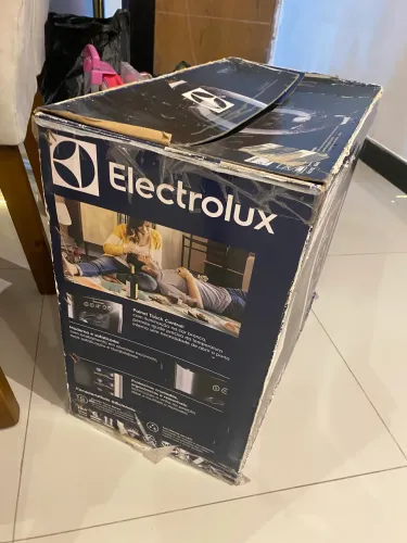 Adega Electrolux 