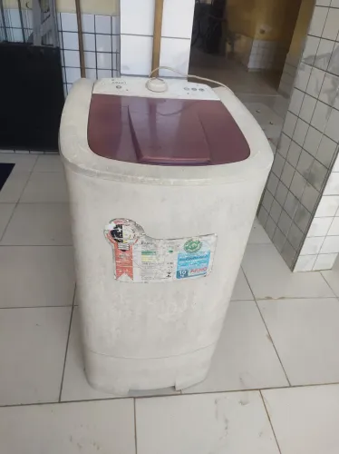 Vendo lavadora tanquinho Arno lavete intende de 10 kg