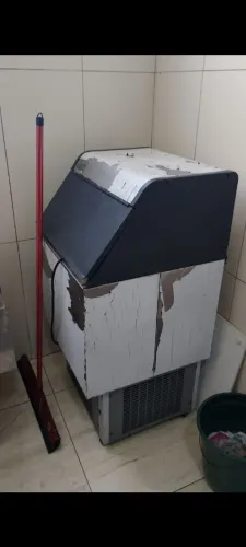 Máquina de gelo Everest 75 kilos