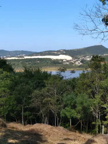 Terreno à Venda em Garopaba no Macacu 1.728 m² em Meio à Natureza com Potencial de Valori