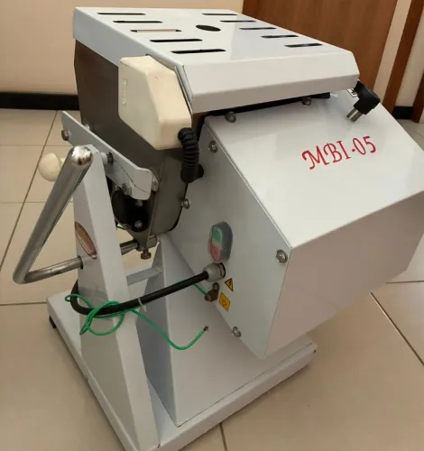 Amassadeira capacidade para 5 kg