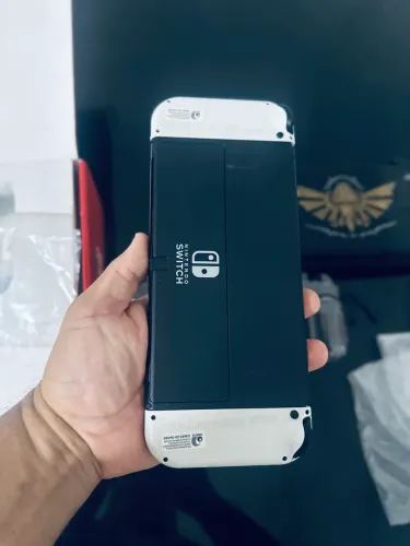 Nintendo Switch OLED Branco - Completo + Acessórios