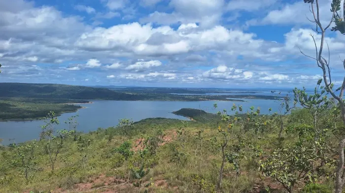 Imóvel para venda possui 30.000 metros quadrados em Zona Rural - Três Marias - MG