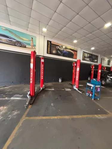 Vende-se Elevadores Automotivos